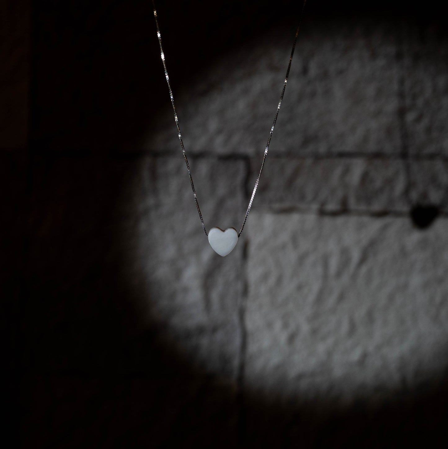 Mother of Pearl Heart Necklace - Size: 40 cm