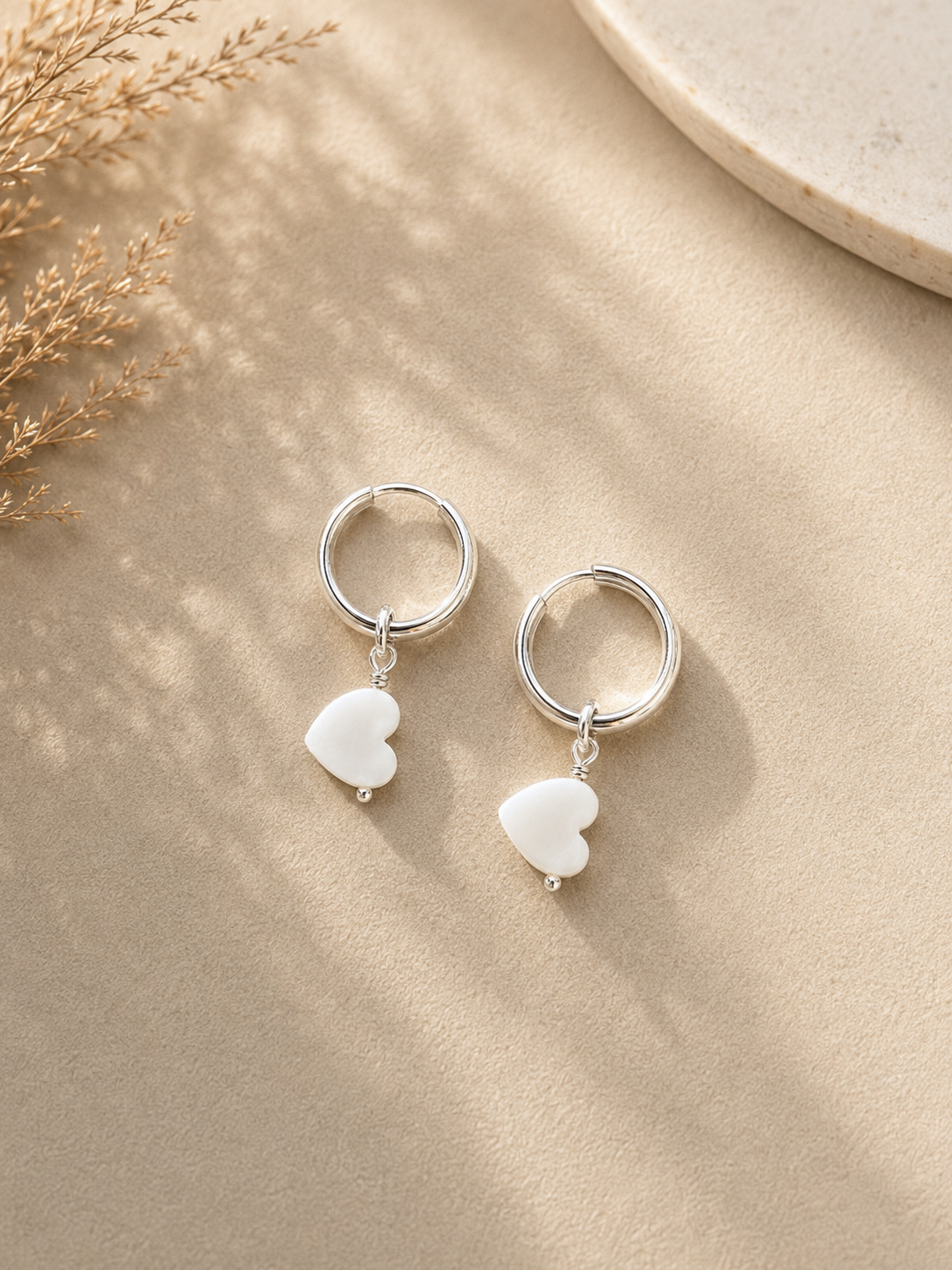 Earring - Hearted Mother of Pearl with Silver 925