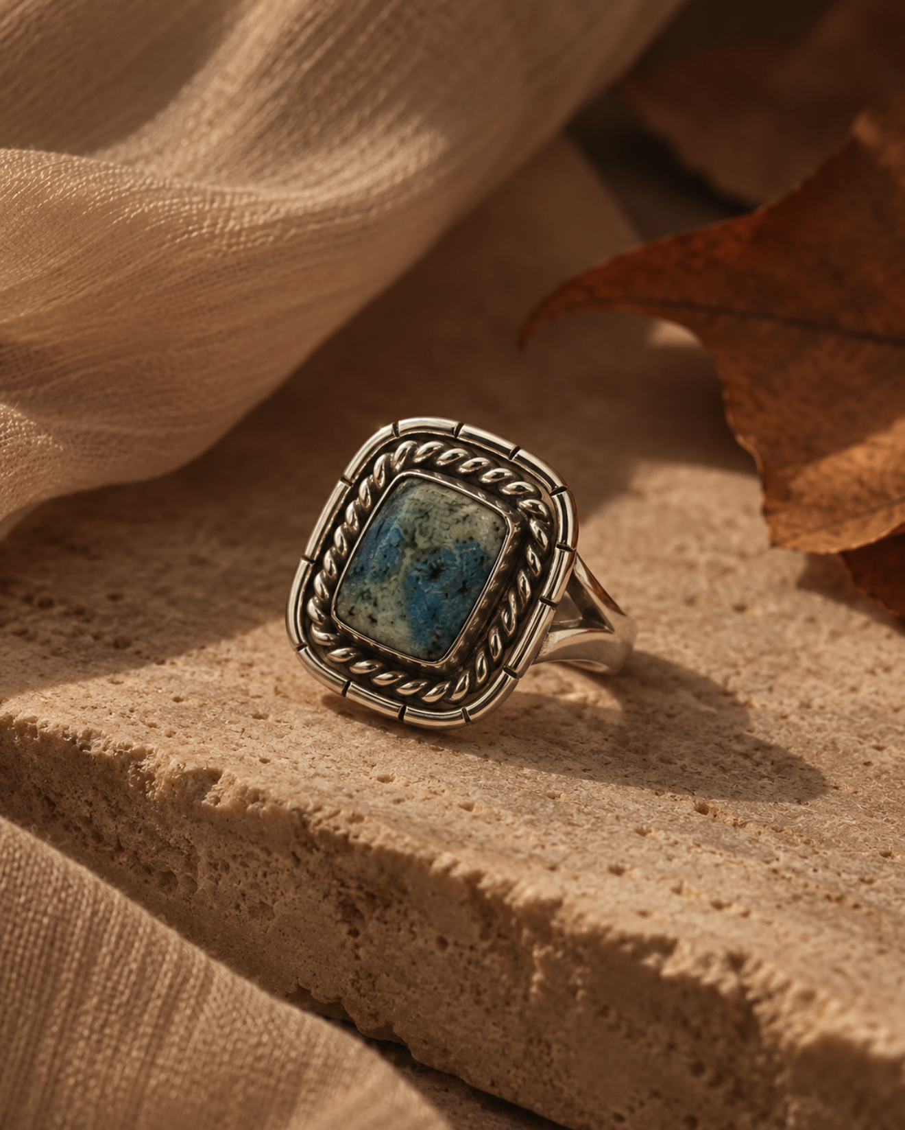 Ring - K2 Quartz with Silver 925
